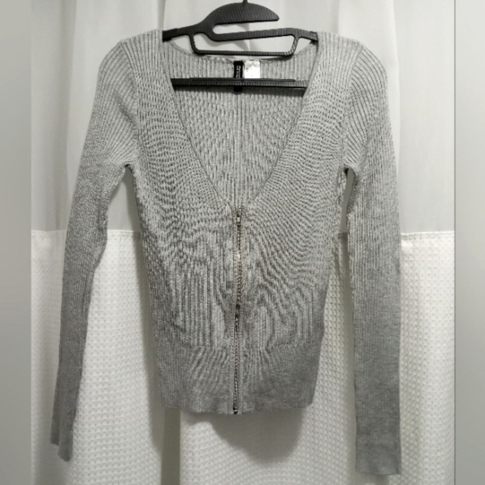 H&M zipper cardigan. EUC